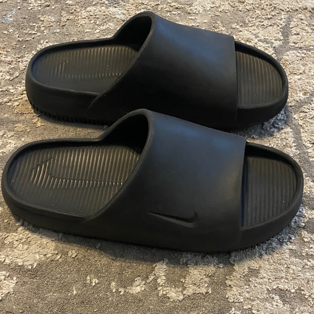 Nike Calm men’s slides